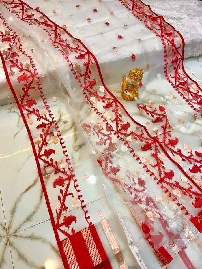 Saree_semi muslin_jamdani_white red_festive_durga pujo_festive_S10629 - Saree - Aakritee - S10829