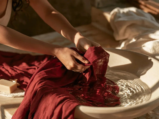 How to Wash Your Sarees: Step-by-Step Methods for Every Fabric - Aakritee