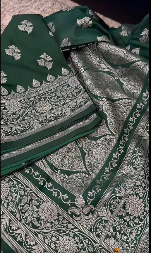 Green Silk Saree - Mushroo Silk Banarasi Festive Traditional Wedding Forest Green S11071 - Saree - Aakritee - S11071